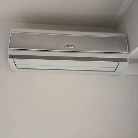 Pres De Monaco بوزولي